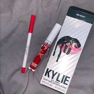 Red Velvet liquid lip kit